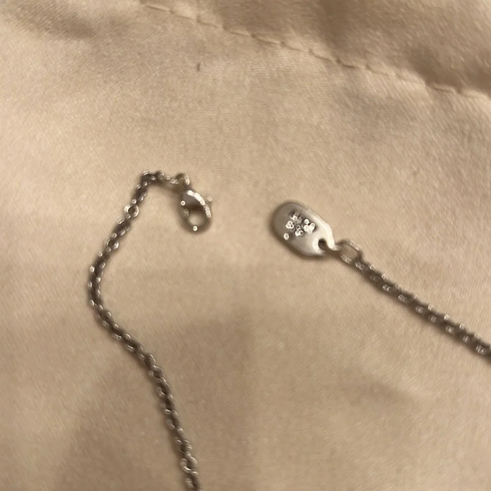James Avery sterling silver petite engravable horizon necklace. - Picture 3 of 4